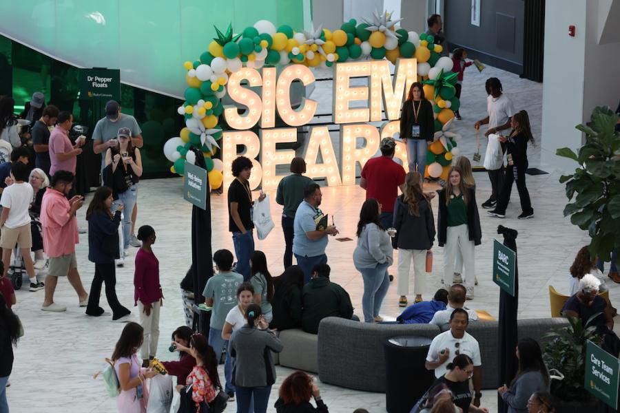 Families attend Fall Premiere at Baylor
