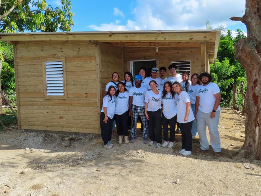 Baylor First Abroad Fellows pose by service project in Dominican Republic